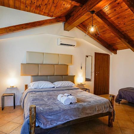 Bed and Breakfast Cascina San Michele Фишано Экстерьер фото