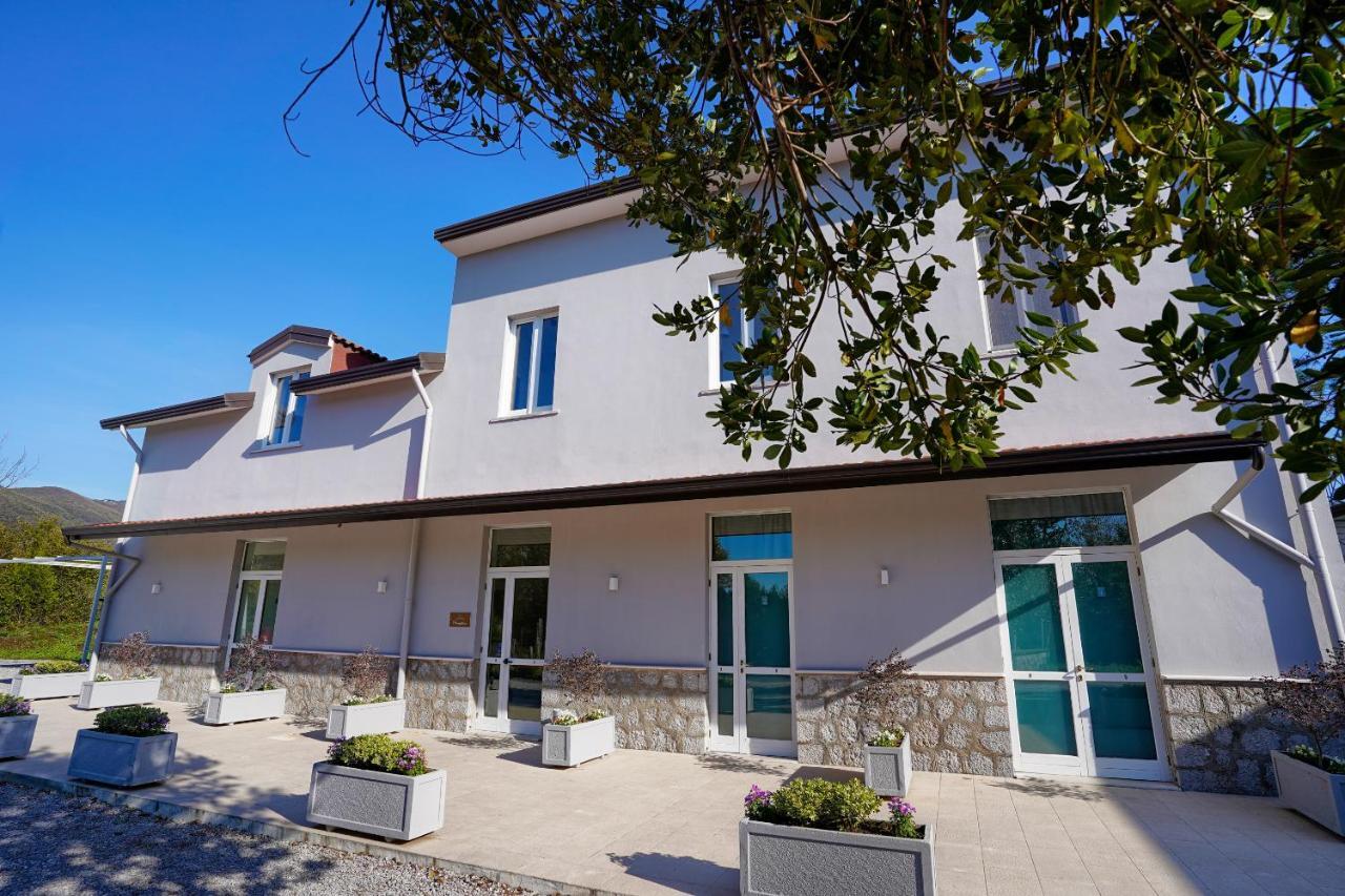 Bed and Breakfast Cascina San Michele Фишано Экстерьер фото